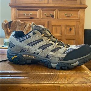 Merrill hiking shoes size 13